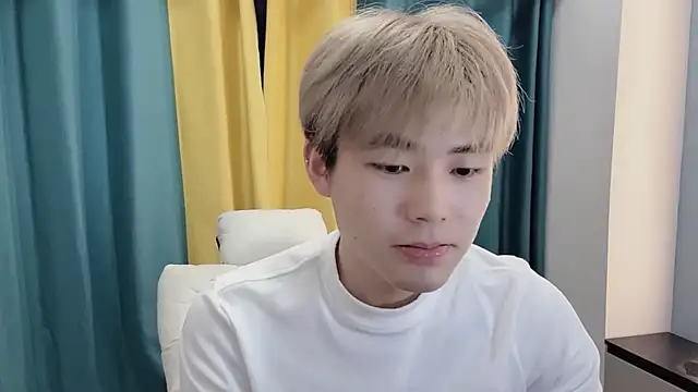 xiaoyang5200 online show from 02/27/26, 03:01