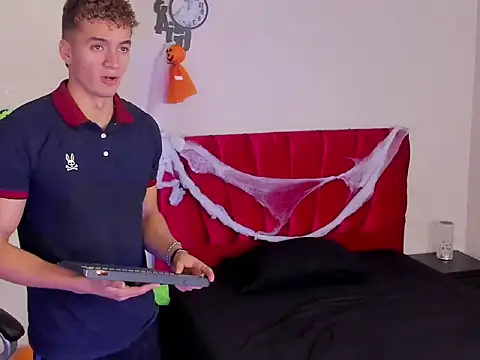 paull george online show from 10/28/25, 02:38