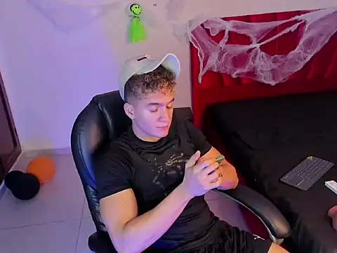 paull george online show from 10/17/25, 01:13