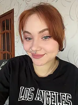 Snapshot of LunaMillie chatting on 03/04/26, 11:29 LunaMillie online show from 03/04/26, 11:29