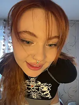 Snapshot of LunaMillie chatting on 02/10/26, 10:03 LunaMillie online show from 02/10/26, 10:03