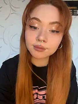 LunaMillie online show from 03/23/26, 09:20