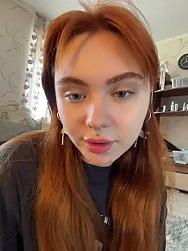 Snapshot of LunaMillie chatting on 05/16/26, 10:25 LunaMillie online show from 05/16/26, 10:25