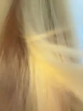 Snapshot of LunaMillie chatting on 11/04/25, 08:29 LunaMillie online show from 11/04/25, 08:29