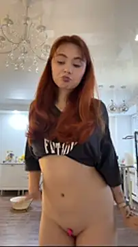 Snapshot of LunaMillie chatting on 01/11/26, 11:28 LunaMillie online show from 01/11/26, 11:28