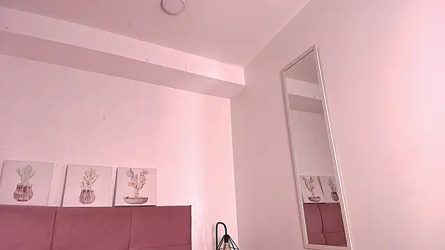 CamiilaGlow online show from 09/24/25, 05:30