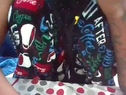 chocolatebarbiee online show from 09/18/25, 09:40