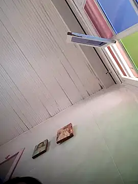  anita rojas online show from 10/05/25, 01:24