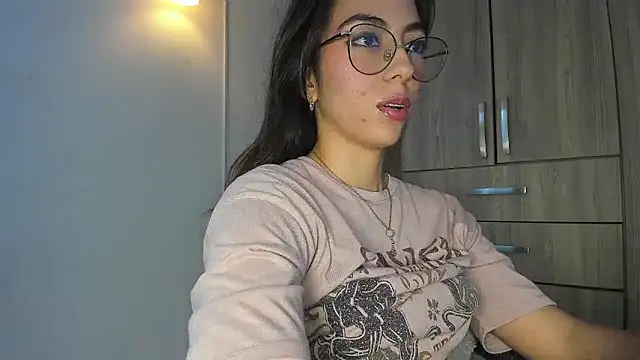 Snapshot of horny_adiction chatting on 06/20/26, 10:15 horny adiction online show from 06/20/26, 10:15