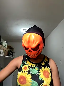 Bandidasexy22 online show from 10/31/25, 12:13