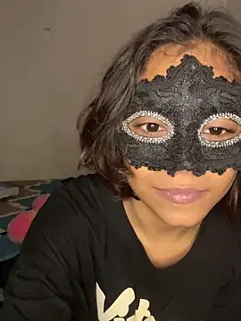 SIZZLER 1100 online show from 10/17/25, 10:22