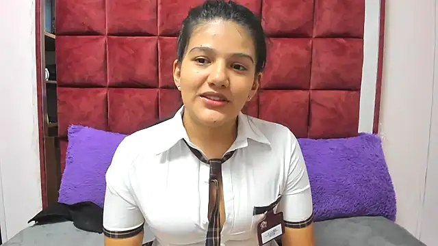 AANGELADIAZZ online show from 11/04/25, 04:27