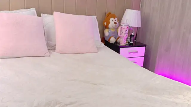 bunny nicolle online show from 08/06/26, 04:13