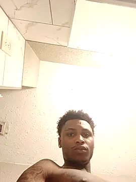 Snapshot of Dropdingo chatting on 11/18/25, 07:55 Dropdingo online show from 11/18/25, 07:55