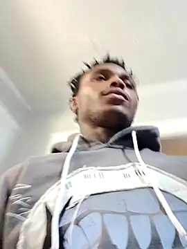 Snapshot of Dropdingo chatting on 10/10/25, 02:23 Dropdingo online show from 10/10/25, 02:23