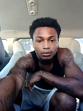 Snapshot of Dropdingo chatting on 10/15/25, 03:53 Dropdingo online show from 10/15/25, 03:53