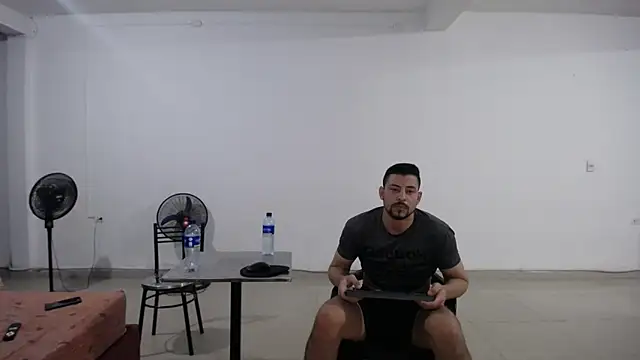 yohacriss online show from 10/28/25, 05:39