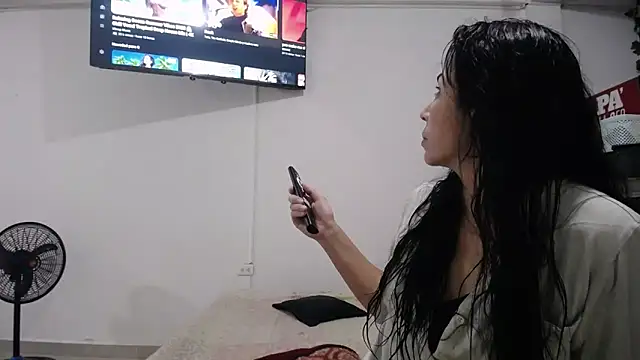 yohacriss online show from 09/18/25, 10:13