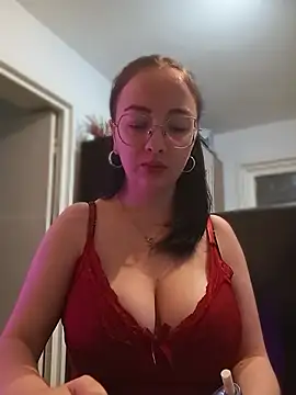 IvyClouds online show from 06/17/26, 06:13