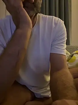 scarpion221017 online show from 10/22/25, 08:52