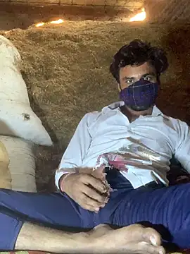 Snapshot of uniquesexyboy5689 chatting on 02/23/26, 11:00 uniquesexyboy5689 online show from 02/23/26, 11:00