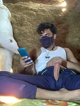 Snapshot of uniquesexyboy5689 chatting on 02/24/26, 07:20 uniquesexyboy5689 online show from 02/24/26, 07:20