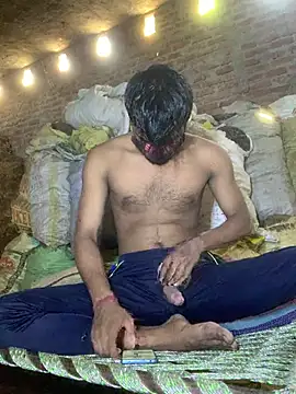 uniquesexyboy5689 online show from 05/04/26, 09:56