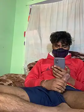 Snapshot of uniquesexyboy5689 chatting on 02/19/26, 06:10 uniquesexyboy5689 online show from 02/19/26, 06:10