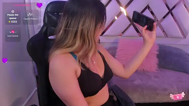 Jenny Wolridge  online show from 10/27/25, 06:42