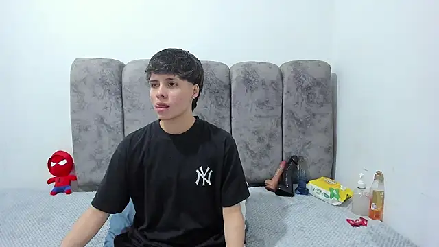 Bruno Cruzz online show from 07/29/26, 02:33