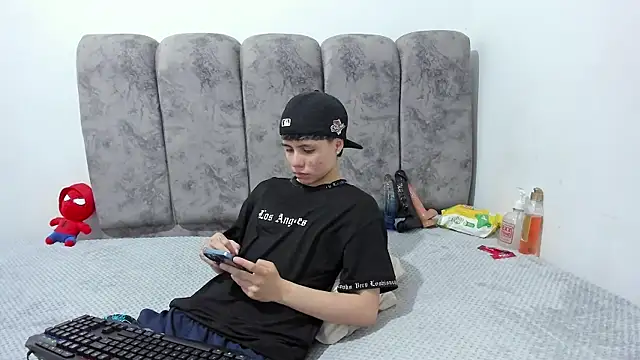 Bruno Cruzz online show from 06/16/26, 02:00