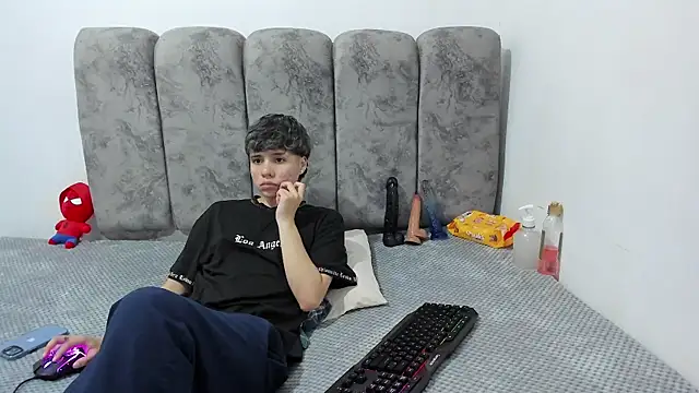 Bruno Cruzz online show from 05/07/26, 02:27