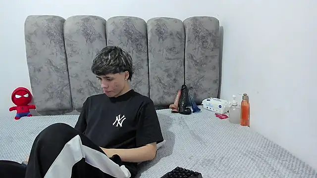 Bruno Cruzz online show from 06/02/26, 02:22