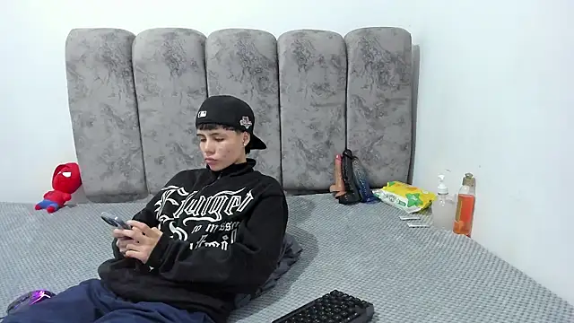 Bruno Cruzz online show from 06/12/26, 02:09