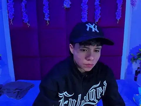 Bruno Cruzz online show from 10/03/25, 02:26