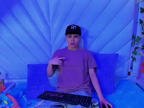 Bruno Cruzz online show from 10/16/25, 02:31