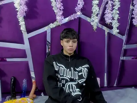 Snapshot of Bruno_Cruzz chatting on 02/04/26, 03:23 Bruno Cruzz online show from 02/04/26, 03:23