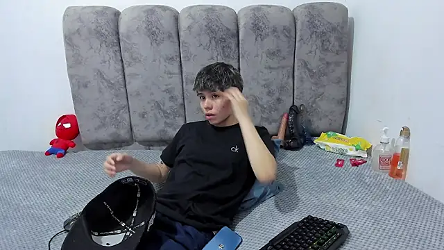 Bruno Cruzz online show from 06/26/26, 02:17