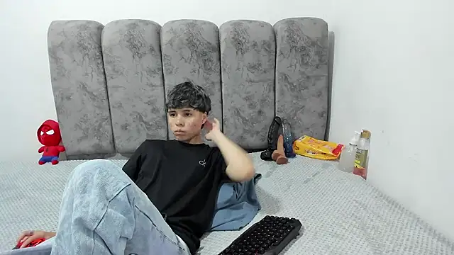 Bruno Cruzz online show from 05/14/26, 02:08
