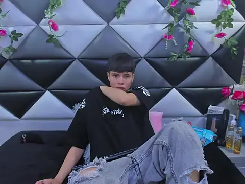 Bruno Cruzz online show from 11/06/25, 01:53