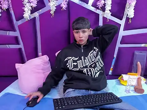 Bruno Cruzz online show from 11/23/25, 02:21