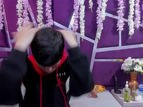 Bruno Cruzz online show from 12/18/25, 02:05