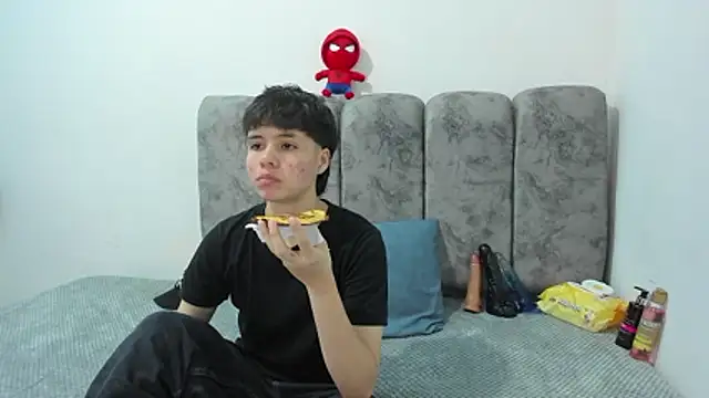 Snapshot of Bruno_Cruzz chatting on 03/26/26, 02:32 Bruno Cruzz online show from 03/26/26, 02:32