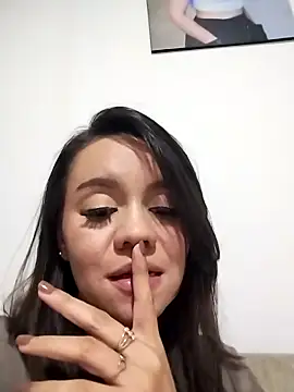 Sky Junne online show from 09/12/25, 04:12