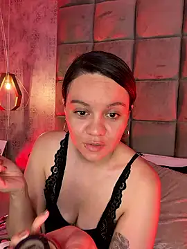 Snapshot of Sky_Junne chatting on 01/16/26, 05:06 Sky Junne online show from 01/16/26, 05:06