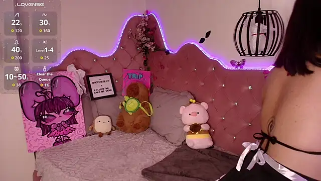 sophiievv online show from 10/22/25, 07:13