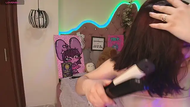 sophiievv online show from 11/05/25, 07:06