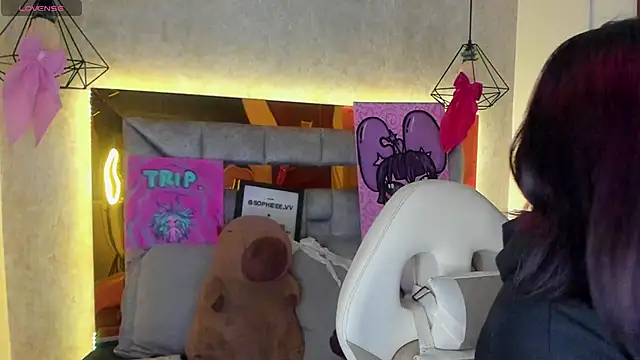 sophiievv online show from 11/28/25, 07:14
