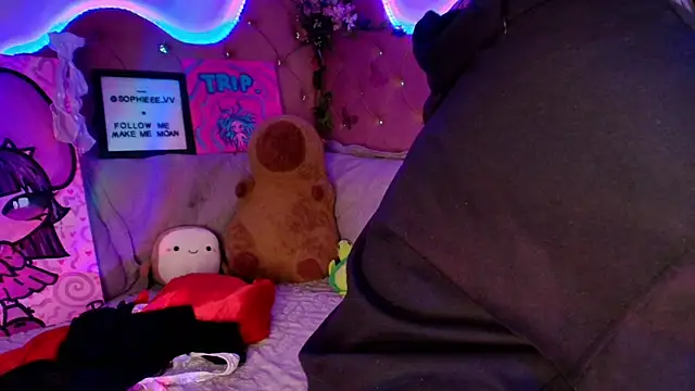 sophiievv online show from 11/21/25, 07:13