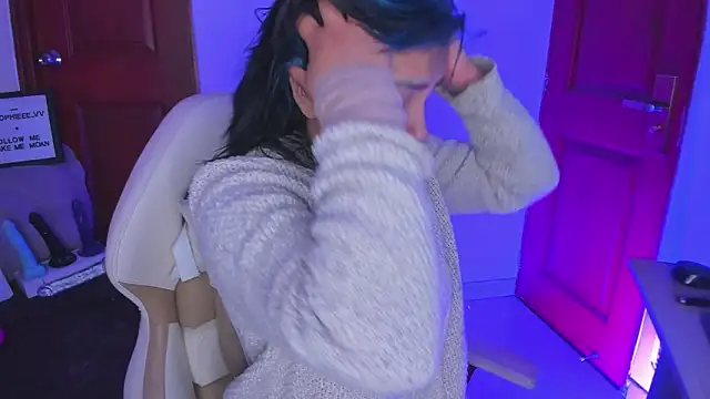 sophiievv online show from 02/05/26, 08:04